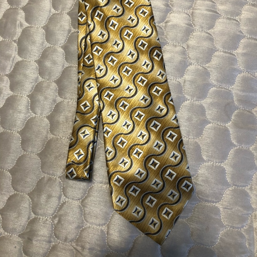 Pronto Uomo Gold Geometric Silk Tie Made in Italy Luxury Designer Necktie